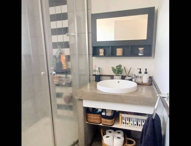 2 BEDROOM APARTMENT FOR SALE IN FOURWAYS